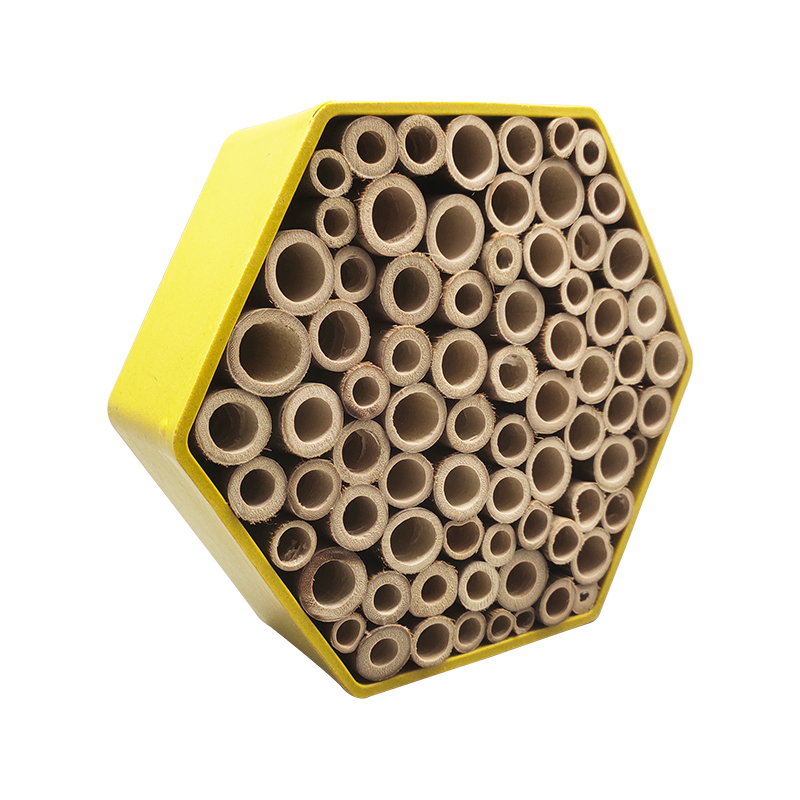 Maison hexagonale pour insectes en fibre de bambou